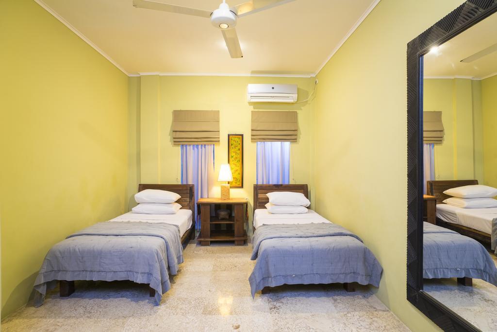 Beach Melati Apartments Legian  Exterior photo
